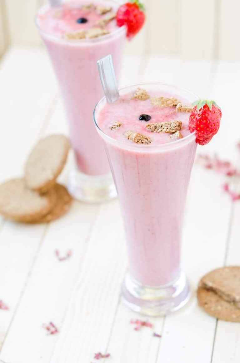 Strawberry Ginger Snap Smoothie: A Fusion of Flavors 5 Strawberry Ginger Snap Smoothie: A Fusion of Flavors